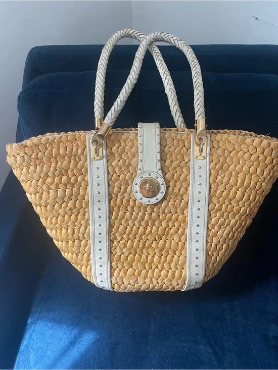 Michael Kors Straw Raffia and Leather Tote Turnlock beach bag - gold hardware