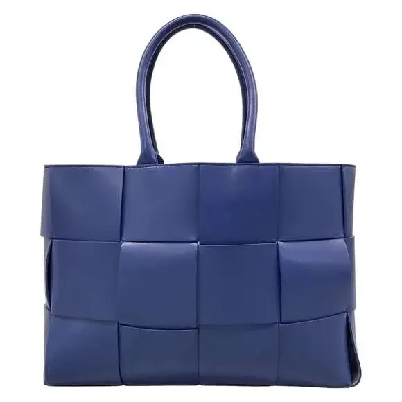 Bottega Veneta Medium The Arcothote Tote Bag