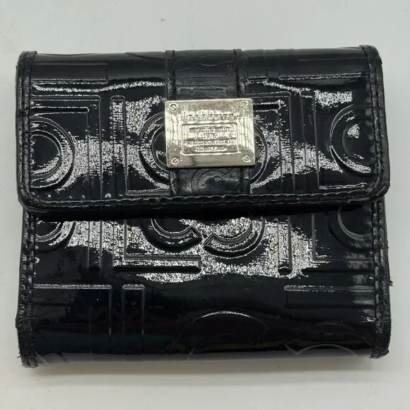Liz Claiborne Black Patent Leather Trifold Logo Wallet ID CC Cash Coin Organizer