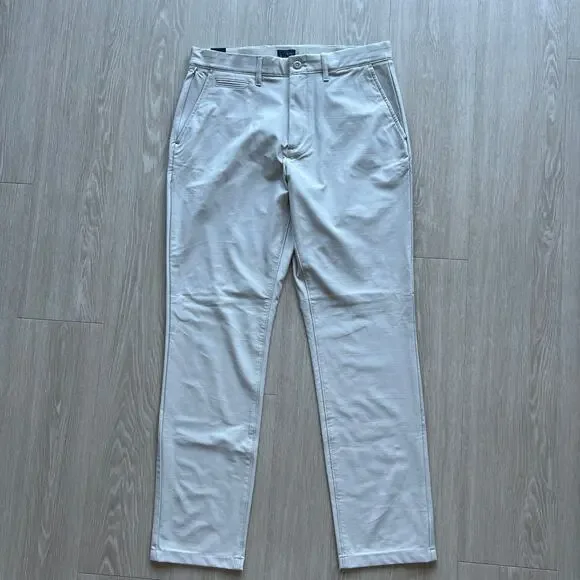 J Crew 1040 Athletic Tapered Fit Tech Pants Mens 31 W 30 L Ashen Taupe