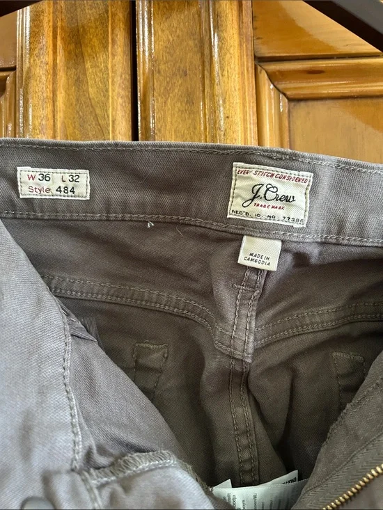 J. Crew Men’s Slim Straight Jeans in Gray