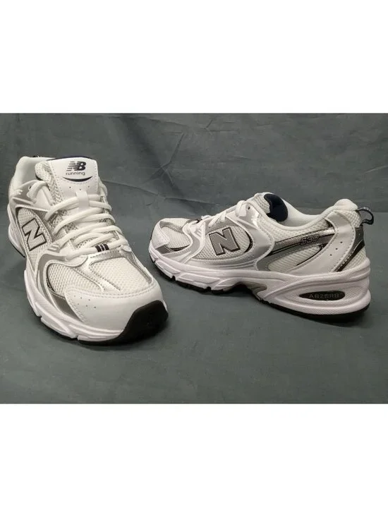 New Balance 530 (GS) Sneakers GR530SB1 White Blue Boys Size 6.5 NEW IN BOX!