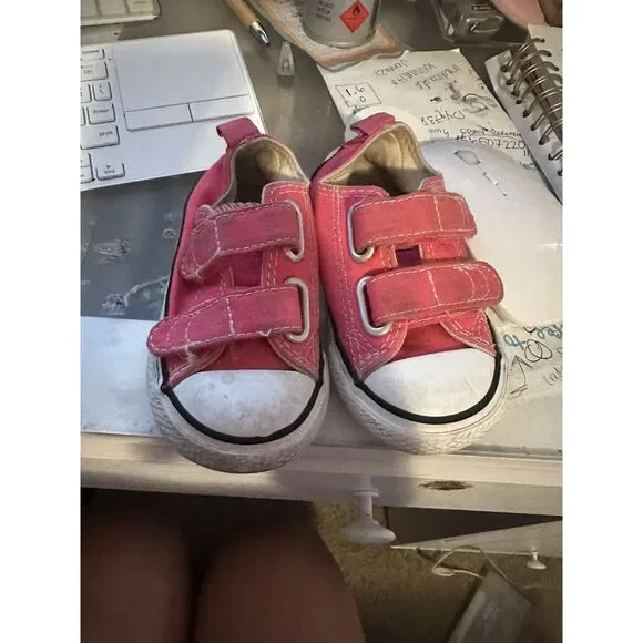 Converse All Star Pink Infant Size 4 Velcro Double Strap Canvas Sneakers