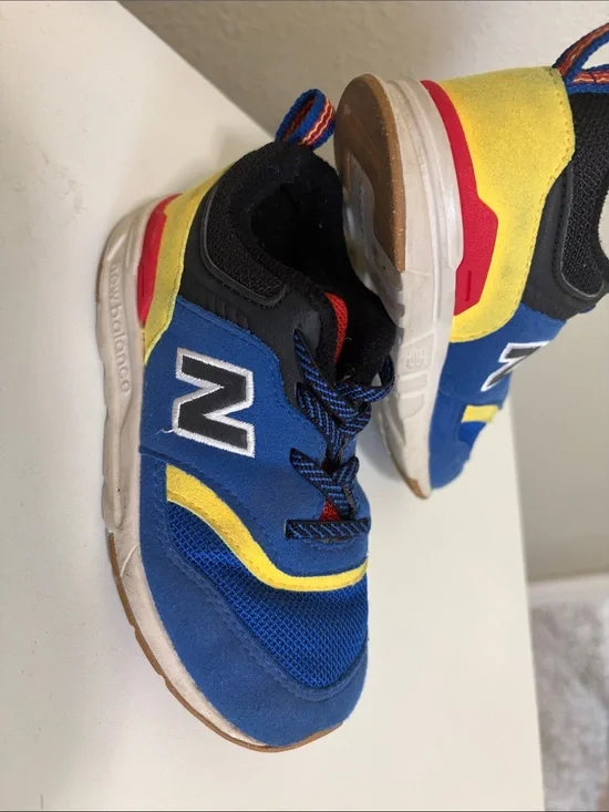 New Balance Kids Blue, Yellow & Black Lace-Up Sneakers