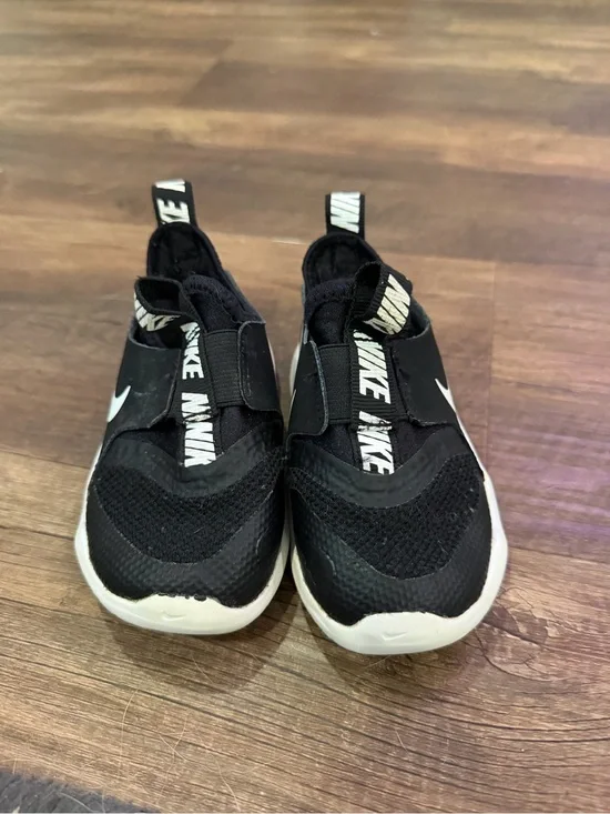 Nike Kids Black and White Slip-On Athletic Sneakers