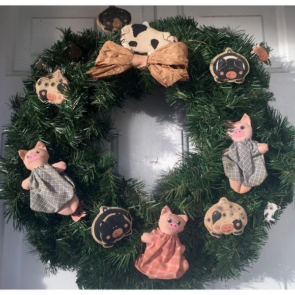 Primitive Evergreen Pig Farmhouse Wreath All‎ Season 20