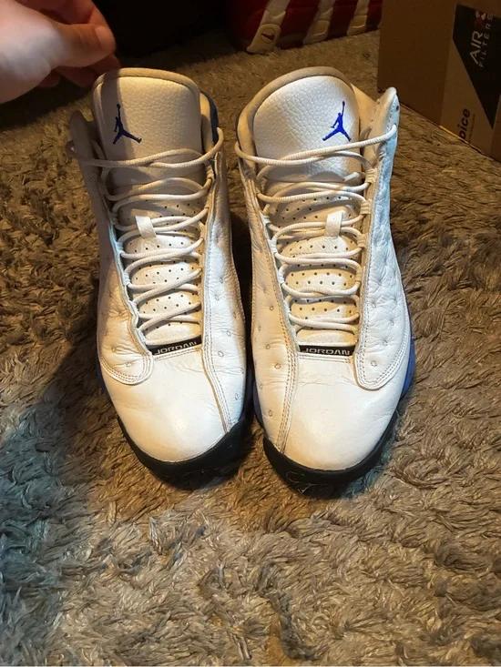 Jordan White and Blue Retro Basketball Shoes