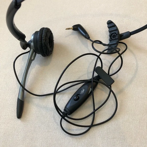 Wired Black Mono Headset with Boom Microphone and Inline Control