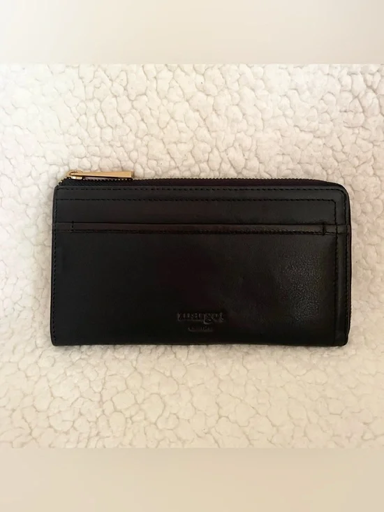 NWOT Margot New York Gabby Wallet