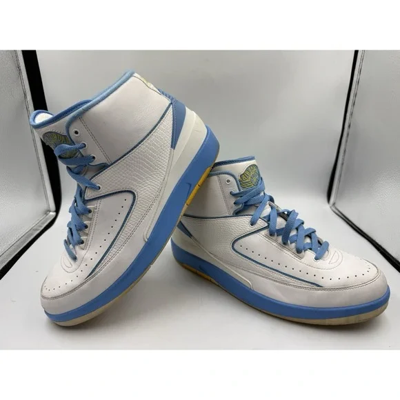 JORDAN II RETRO 2 MELO WHITE UNC UNIVERSITY BLUE 2018 385475-122 SIZE 10.5 US