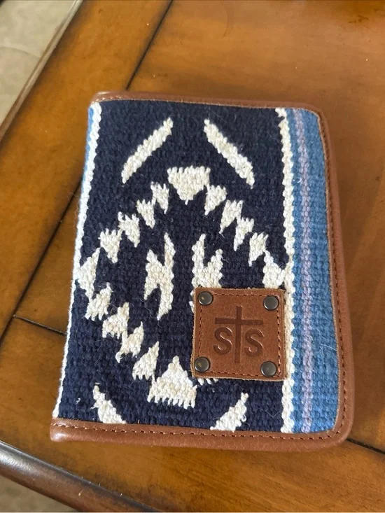 STS Durango Serape Magnetic Wallet (STS-35032)  Leather Cotton