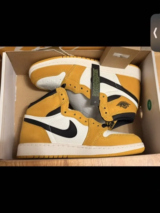 Nike Air Jordan 1 Retro high OG GS “yellow ochre”