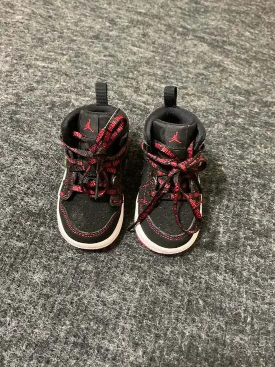 Nike Air Jordan 1 Mid 'Come Fly With Me' Fearless Toddler Shoes CU6619-062