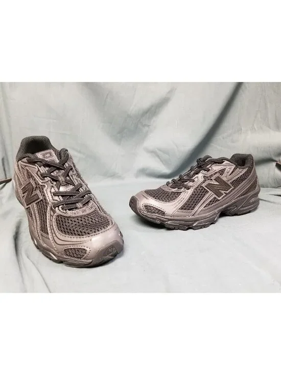 New Balance 740 Bungee Lace Sneakers Black Grey PZ740BO Kids Size 1 NEW NO BOX!