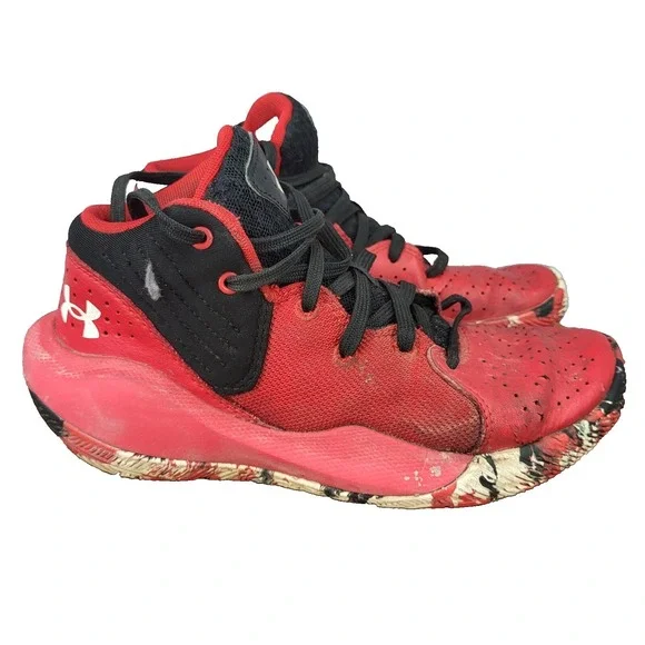 Under Armour Basketball‎ Shoes Boys 4Y Red Perforated Sneakers 3024794-600