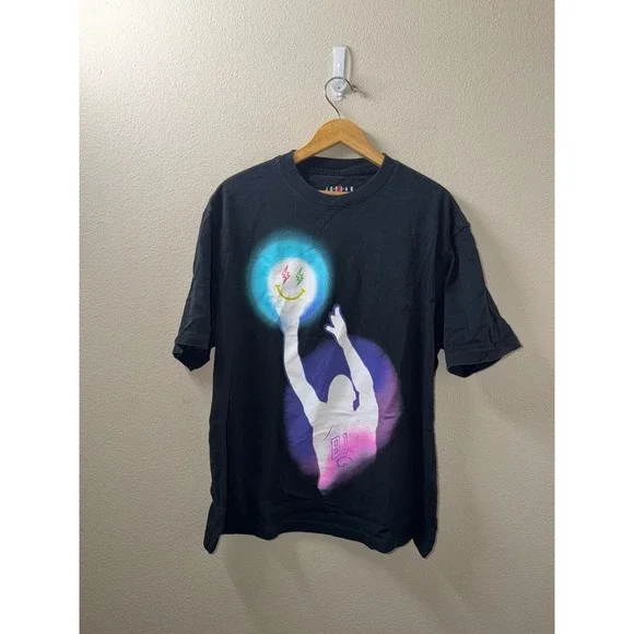 Men's Air Jordan x J Balvin Short Sleeve Shirt Size Large