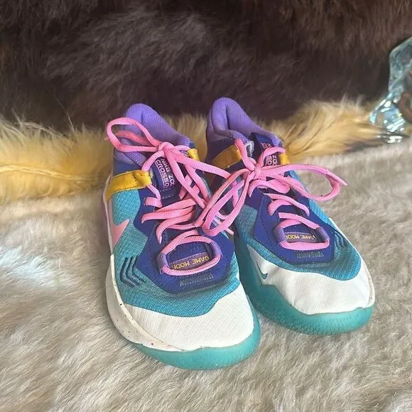 Nike shoes 3.5 (4150)