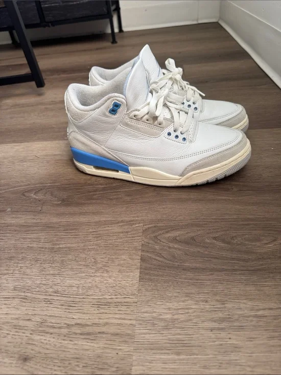 Jordan 3s lucky shorts, Men's White and Light Blue Retro Sneakers