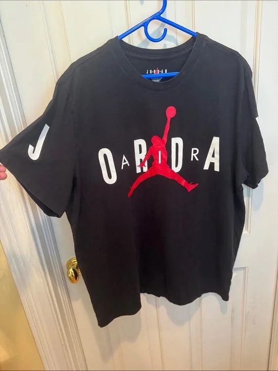 Jordan air black white and red Tshirt