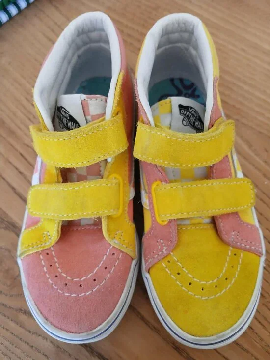 Kids Vans SpongeBob Shoes size 13.5