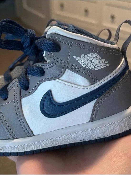 Nike Air Jordan 1 Mid TD “Cement Grey/True Blue”