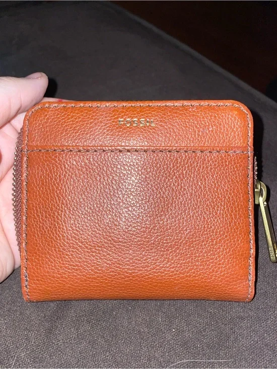 Fossil Pebbled Leather Wallet in Cognac Brown with Gold Accent