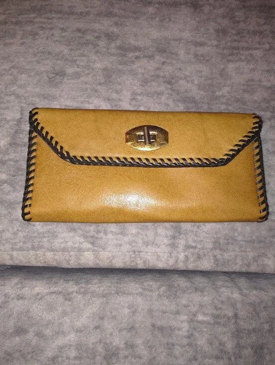 Vintage Women's Mustard Yellow Leather Envelope Clutch with Contrast Stitching