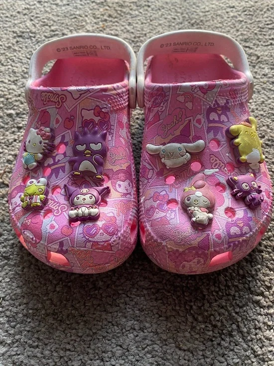 💖Little Elle's Closet💖 Crocs Hello Kitty and Friends - 10US