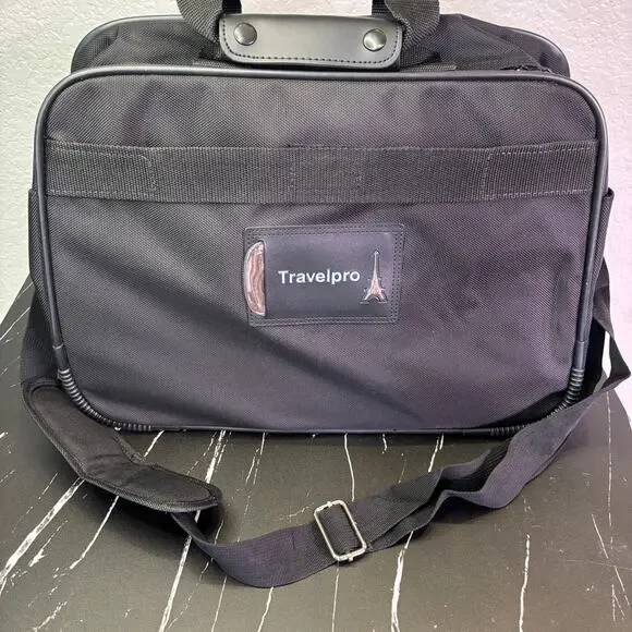 Travelpro WalkAbout Flight Crew  Tote Bag Black Travel Shoulder Briefcase