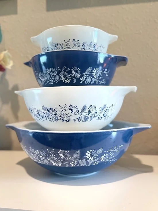 Colonial Mist Pyrex mixing set 444-441