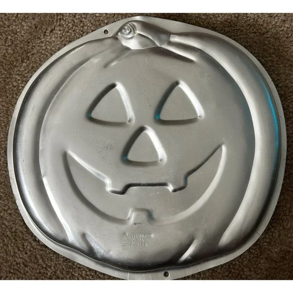 Wilton 1995 Halloween Jack O' Lantern Cake Pan‎ Pumpkin Baking Mold 2105-3068