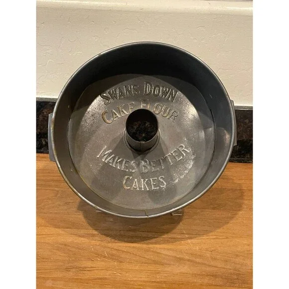 VINTAGE SWANS DOWN TUBE CAKE PAN