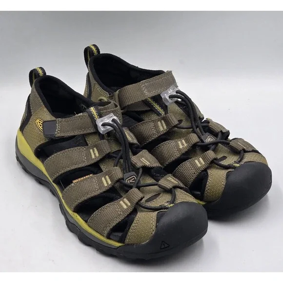 KEEN Newport Kids Size 3 Big Kids Green Water Sandals Closed Toe