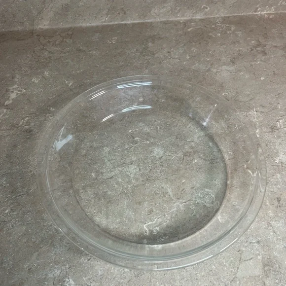 Vintage Pyrex Pie Dish