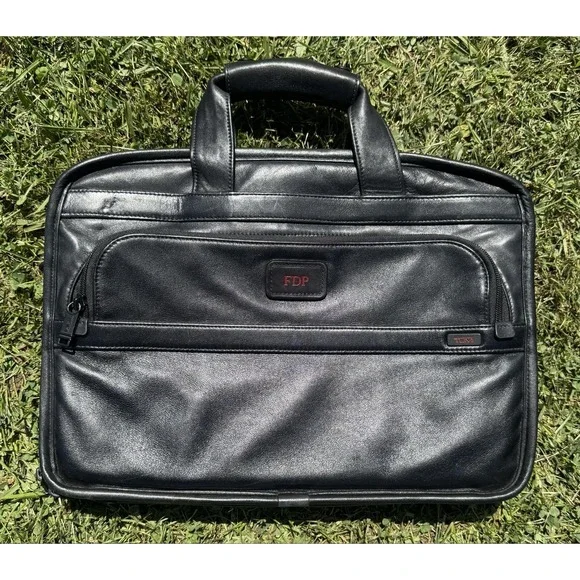 Tumi Black 15