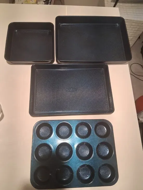 4pc Hampton Blue Nonstick Bakeware Set Muffin Pan Baking Sheets - New No Box