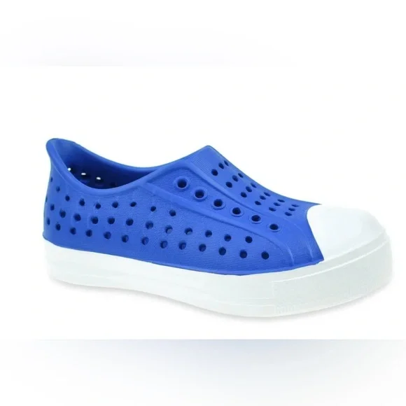 🔴 3/$12 Kids Blue Slip-On Water Shoes! NWT! Size 7-8‎