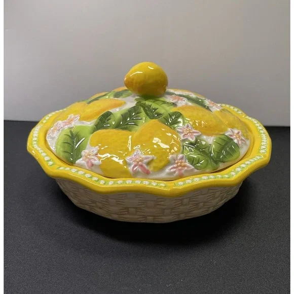 Temp-tations Tara Figural Fruit Lemon Covered Pie Dish 3D Lemon Lid 6.5