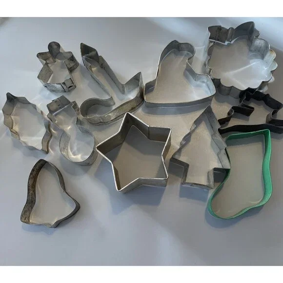 Vintage Holiday Metal Cookie Cutter Christmas Lot Reindeer Wreath Snowman Boot