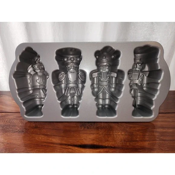 Nordic Ware Nutcracker Sweets‎ 6 cup cake pan