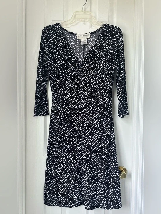 Evan Picone Black and White Printed Twist-Bust Midi Dress