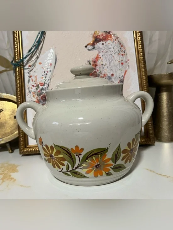 1970 Vintage Capri Stoneware Bean Pot Casserole Bake Serve N Store with Lid