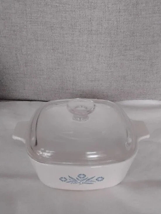 Vtg Corningware White Dutch Oven Bakeware With Blue Corn Flowers and A Clear Lid