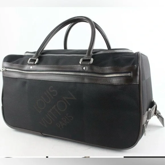 Louis Vuitton Damier Geant Eole 60 Rolling Travel Suitcase / Duffle Bag w/ COA