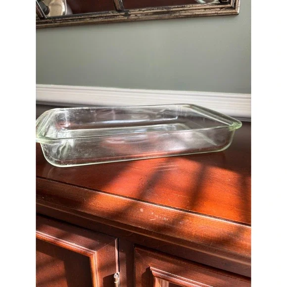 Vintage PYREX Baking Dish 233-N Clear