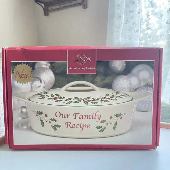 New Opened Box Lenox Our Family Recipe Holiday Covered‎ Serving Dish 64 oz