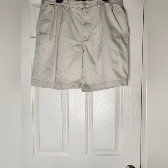 Polo Ralph Lauren Men Shorts 36x8.5 Khaki Beige Tyler Short Pleated Front Chino