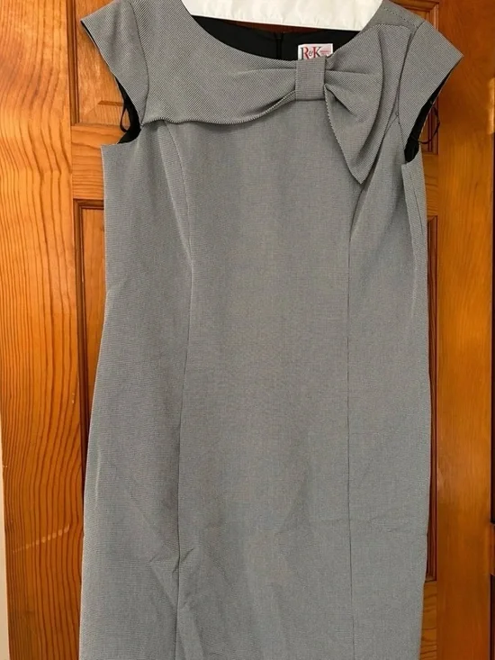 R & K Size 14P Gray Bow-Accent Cap Sleeve Sheath Dress