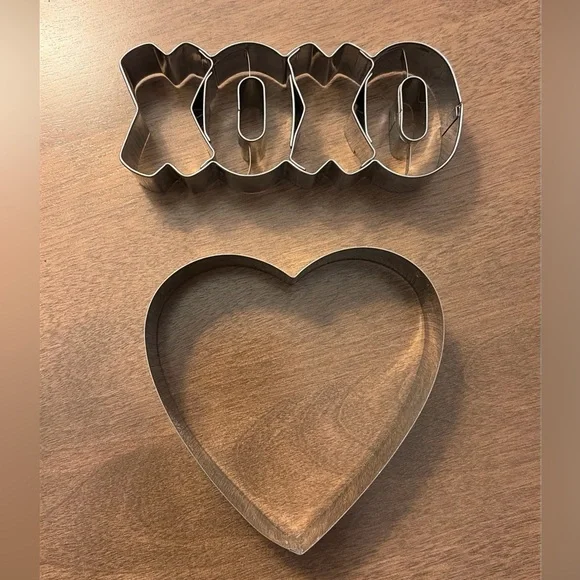 Silver Cookie Cutter Set - Heart and XOXO Design‎