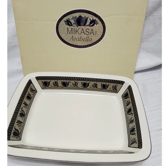 Stoneware Lasagna Baker Beautiful Mikasa  Rectangular  Floral Tulip blue green